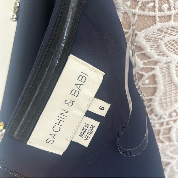 NWOT- SACHIN & BABI Amarette Crystal Detail Off the Shoulder Stretch Crepe Gown - Picture 11 of 16